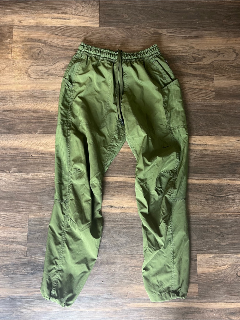 Nike SB Men's Olive Green Jogger Cargo Pants